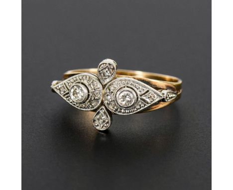 Art-déco-Ring mit Brillanten und Diamanten.             Gelbgold/Weißgold 585 gestempelt. Ringgröße 59.             Millegrif