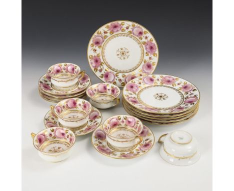 6 Gedecke mit Rosenmalerei. Nymphenburg. Prägemarke und unterglasurblaue Marke, 1895-1900 bzw. grüne Stempelmarke, ab 1912.  