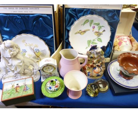 WORCESTER BOXED DISPLAY PLATES and a quantity of other mixed decorative porcelain ETC