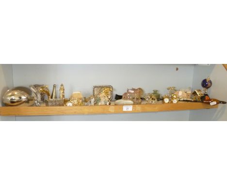 Assorted ornaments (one shelf)