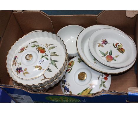 A quantity of Royal Worcester 'Evesham' china including flan dishes, serving dishes, gratin dishes, etc.