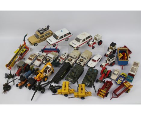 Britains - Corgi - Matchbox - Bburago - A collection of approximately 30 unboxed vehicles including Range Rover Police car, D