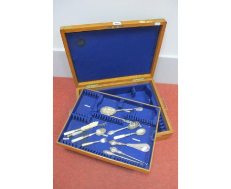 A Campaign Style Oak Canteen Cutlery Case, the (empty) blue lined interior with lift out tray, recessed side carrying handles