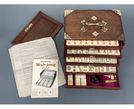 An early 20th Century mahjong set