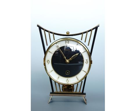 A 1950s - 1960s "Patria" brass mantle clock, 21 cm high 