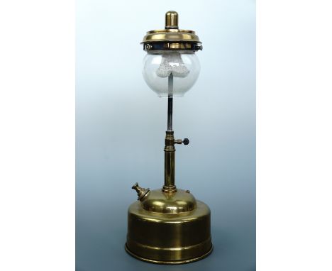 A brass "Table model" Tilley lamp, 45 cm hight