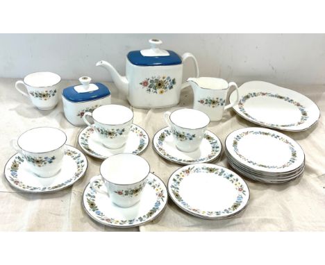 Pastorale H.5002 Royal Doulton part tea service, good overall condition