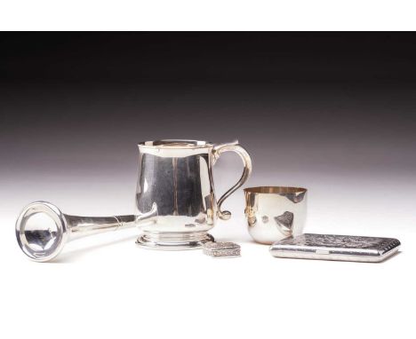 A 1930s silver novelty table lighter, Chester 1933 by E.J. Clewley (Birmingham) in the form of a hunting horn, bearing a pres