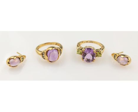 9 kt Gold Schmuckset und Ring mit Amethysten,   GG 375/000, 1 ovalfacett. Amethyst und 3 Amethystcabochons zus. ca. 8.00 ct, 