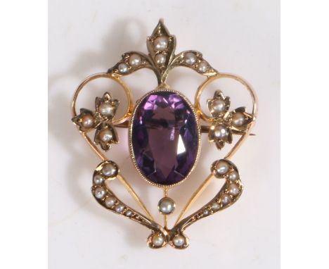 A 9 carat gold pearl and amethyst set brooch, the oval amethyst with a pearl on leaf et surround, 26mm wide, 32.5mm high, 4.4