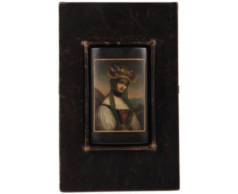 Zigarrenhülle mit Portrait.19. Jh. Stobwasser, bez." Rosamunde", Lederrahmen. H: 13 cm. Gesamthöhe 26 x 16 cm. Min. besch.
