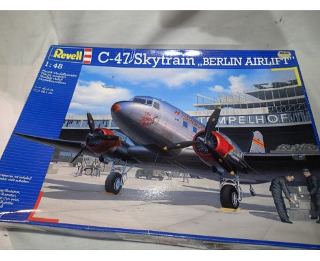 Revell C-47 Skytrain Berlin Airlift. UK P&amp;P Group 1 (£16+VAT for the first lot and £2+VAT for subsequent lots) 