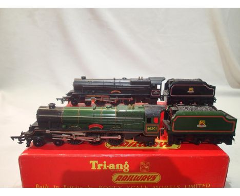 Two OO scale Triang locomotives; Princess Elizabeth 46201 Green and Princess Victoria 46205 Black, plus two boxes for R53 Gre