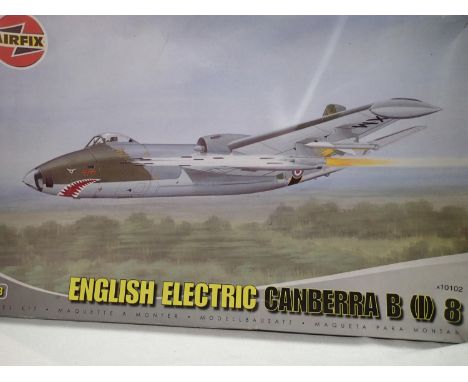 Airfix English electric Canberra. UK P&amp;P Group 1 (£16+VAT for the first lot and £2+VAT for subsequent lots) 