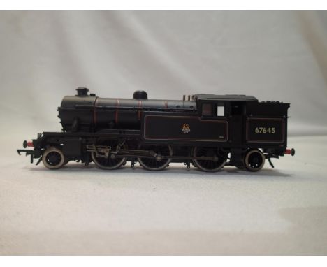 OO scale Bachmann V3 tank, Black, 67645 Early Crest, in excellent condition, unboxed. UK P&amp;P Group 1 (£16+VAT for the fir