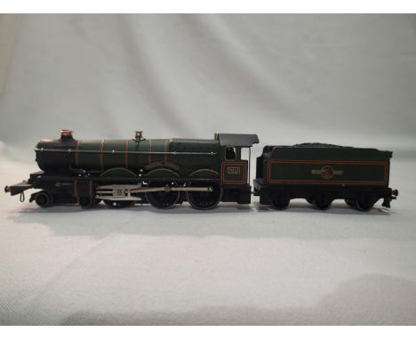 OO scale Hornby Dublo two rail Bristol Castle 7013 Green, three rail- two rail conversion, in very good condition, unboxed. U