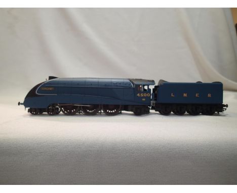 OO scale Hornby A4 Garganey, 4500, LNER Blue, in excellent condition, unboxed. UK P&amp;P Group 1 (£16+VAT for the first lot 