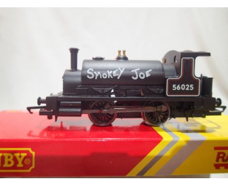 OO scale Hornby R3064, black tank, Smokey Joe, 56025, in near mint condition, no paperwork, box has wear. UK P&amp;P Group 1 