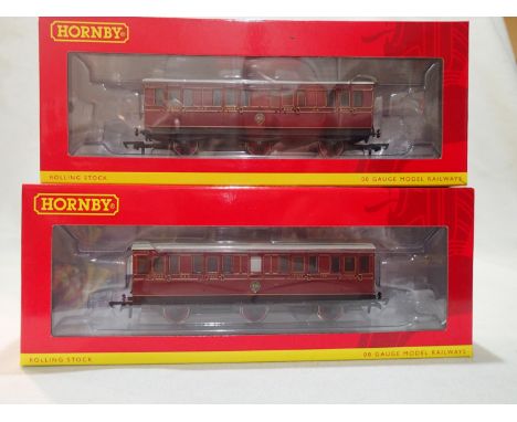 Two OO scale Hornby N.B.R 6 wheel coaches, R40135 and R40137, both near mint condition, storage marks on boxes. UK P&amp;P Gr