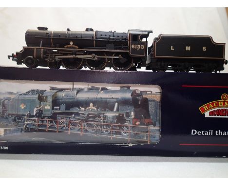 OO scale Bachmann 31-226 Scot class Green Howards, 6133, LMS lined black, in excellent condition, no detail pack, box has wea