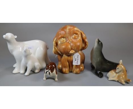 Collection of ceramic animals, to include: Crown Devon 'Pup', Royal Doulton 'Dedication Polar Bears', Beswick 'Bulldog' etc. 