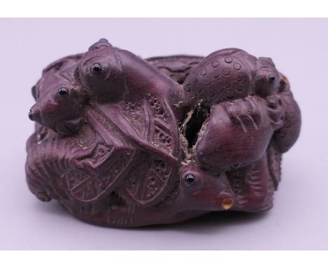A netsuke formed as insects. 4.75 cm wide.