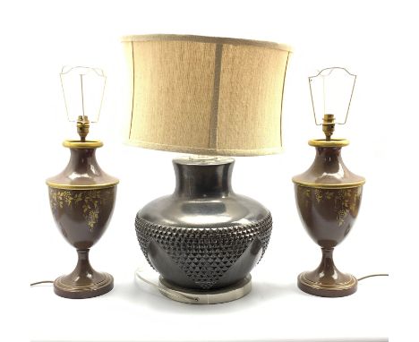 Pair of urn form table lamps together with a large modern table lamp with textured design and brown glaze, H65cm overall (3) 