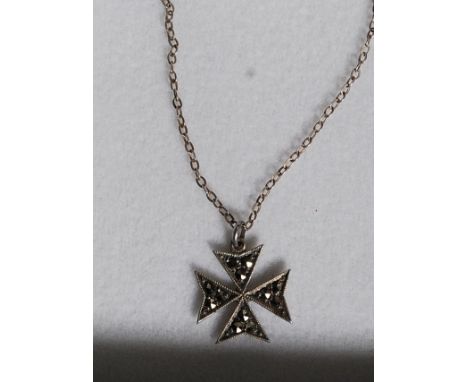 A vintage early to mid 20th century silver and marcasite Maltese cross style pendant necklace 2.4g