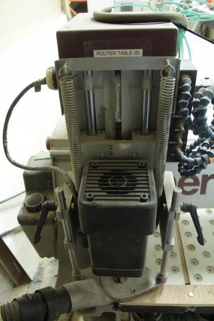 Gerber Sabre 408 CNC Router 4' x 8' capacity Electric: 208-230v/24 Amp ...