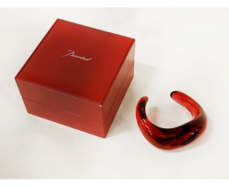 BACCARAT GLASS BANGLE IN ORIGINAL BOX