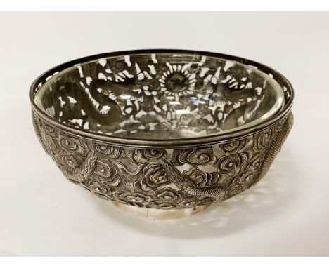 LARGE CHINESE SILVER BOWL - DRAGONS BY WANG HING C1900 EXPORT - 432 GRAMS APPROX