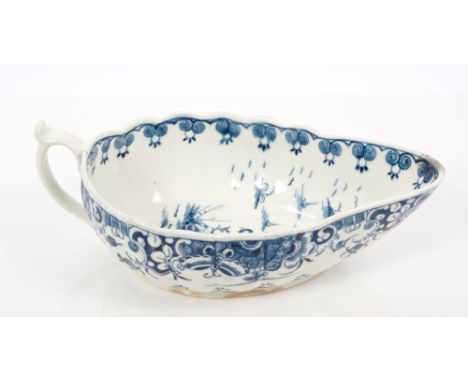 18th century Worcester blue and white fluted sauce boat decorated with doughnut tree decoration, 18.5cm   CONDITION REPORT  C