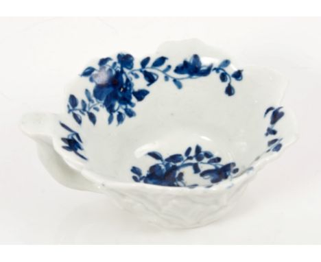 18th century Worcester blue and white butter boat with painted Mansfield pattern decoration and moulded leaves - workman's ma