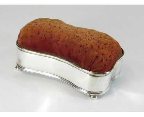HAT PIN STAND. An Edwardian silver, shaped hat pin stand, Chester 1907. Size 14 x 7cm.  Please note that all items in this au