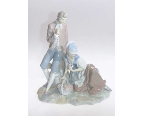 Lladro group of romantic couple