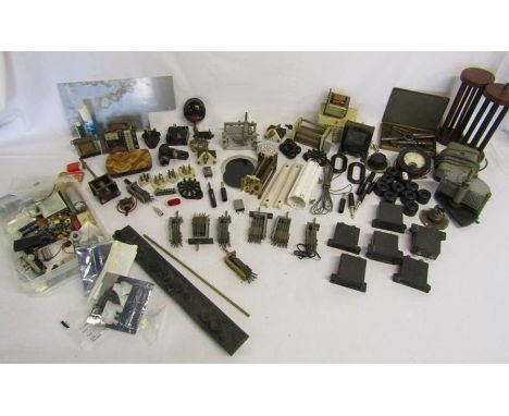 Collection of radio spares includes Drucken microphone, condensers, transformers etc