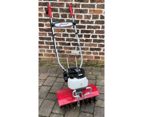 Mantis XD cultivator with Subaru Robin EH035 4 Stroke engine&nbsp;