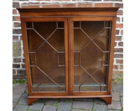 Reproduction Georgian display cabinet in the Chippendale style with three glass shelves Ht 110cm W 97cm D 28cm