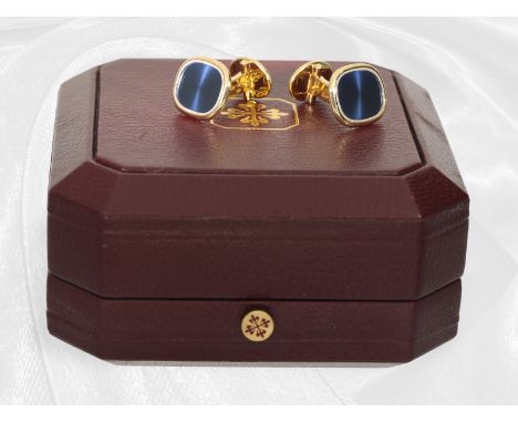 Edle, nahezu neuwertige Patek Philippe Manschettenknöpfe , mit Originalbox: Ca. 16,5 x 14,5mm, ca. 16,9g, 18K Gelbgold, signi
