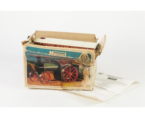 MAMOD WORKING MODEL STEAM TRACTION ENGINE, 11 1/4" long, model No. 1313 (boxed) 