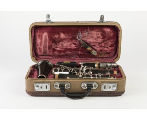 SELMER, LONDON, CONSOLE STEEL EBONITE CLARINET, in five parts, in fitted case with accessories  