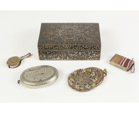 MINOR COLLECTABLES, RED VEINED AGATE CLAD VESTA CASE, GILT METAL MOUNTED BEAD WORK SMALL PURSE, SMALL MAGNIFYING GLASS, inscr