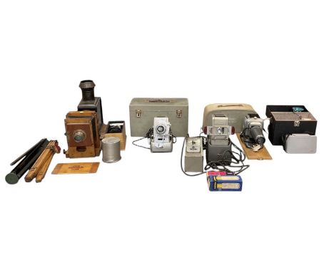 A quantity of vintage projectors including Plank Noris, Trumpf, Magic Lantern projector and a Polaroid 230 (5).