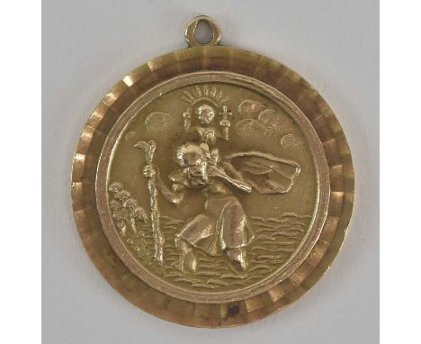 A 9ct yellow gold St Christopher pendant, diameter 2.4cm, approx 7g.
