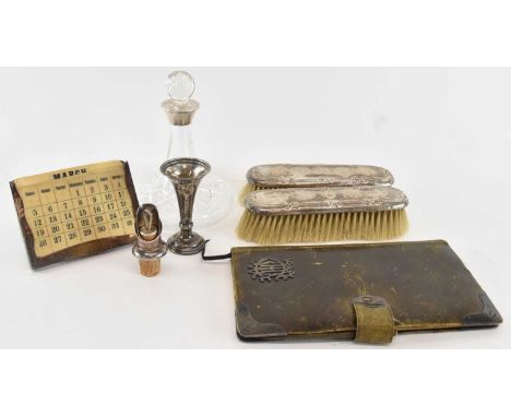 S. BLANCKENSEE &amp; SON LTD; a Edward VII hallmarked silver mounted easel back desk top calendar, Chester 1908, 11.5 x 8.5cm