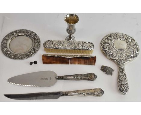 W I BROADWAY &amp; CO; an Elizabeth II hallmarked silver three piece dressing table set, including mirror, brush, comb, Birmi