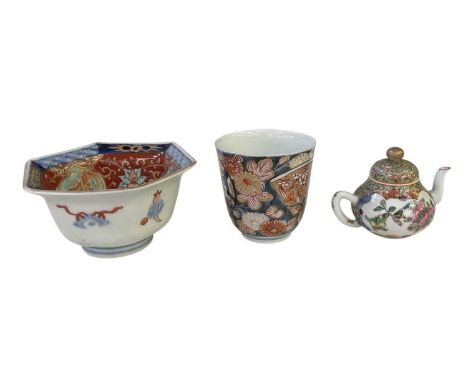 A late 19th/early 20th century Japanese Imari decorated hexagonal bowl, diameter 11.5cm, a further 19th century Imari decorat