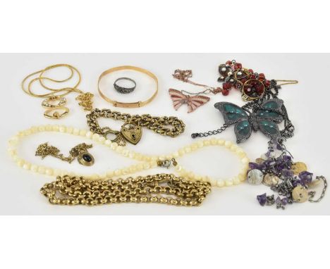 A small quantity of costume jewellery to include a 9ct gold ring (af), size M, a gold coloured metal bracelet with locket cla