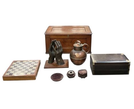 An early 20th century Edwardian mahogany tabletop trunk, with twin brass carrying handles and hinged lift lid, 53 x 33cm, a b