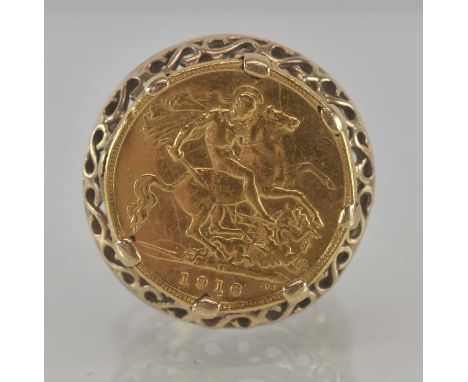 A George V half sovereign, 1916, in 9ct yellow gold ring mount, size K, approx 9g.